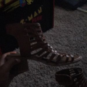Heels for women/girls… toes out